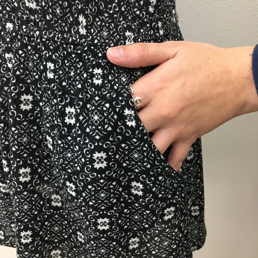 Shorts Romper with Pockets - Picture 6 of 10